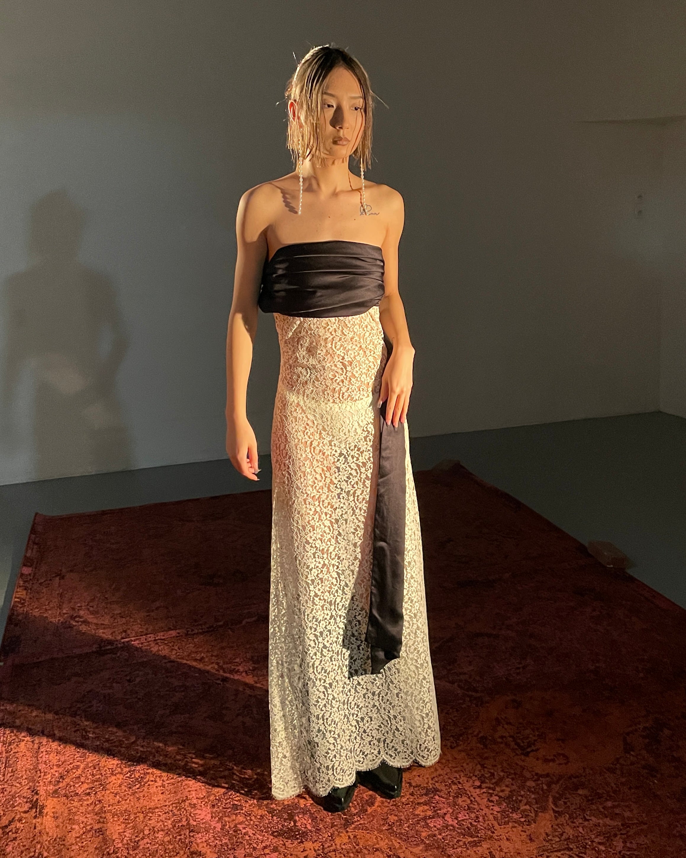 Cummerbund Dress in Lace - Sand White