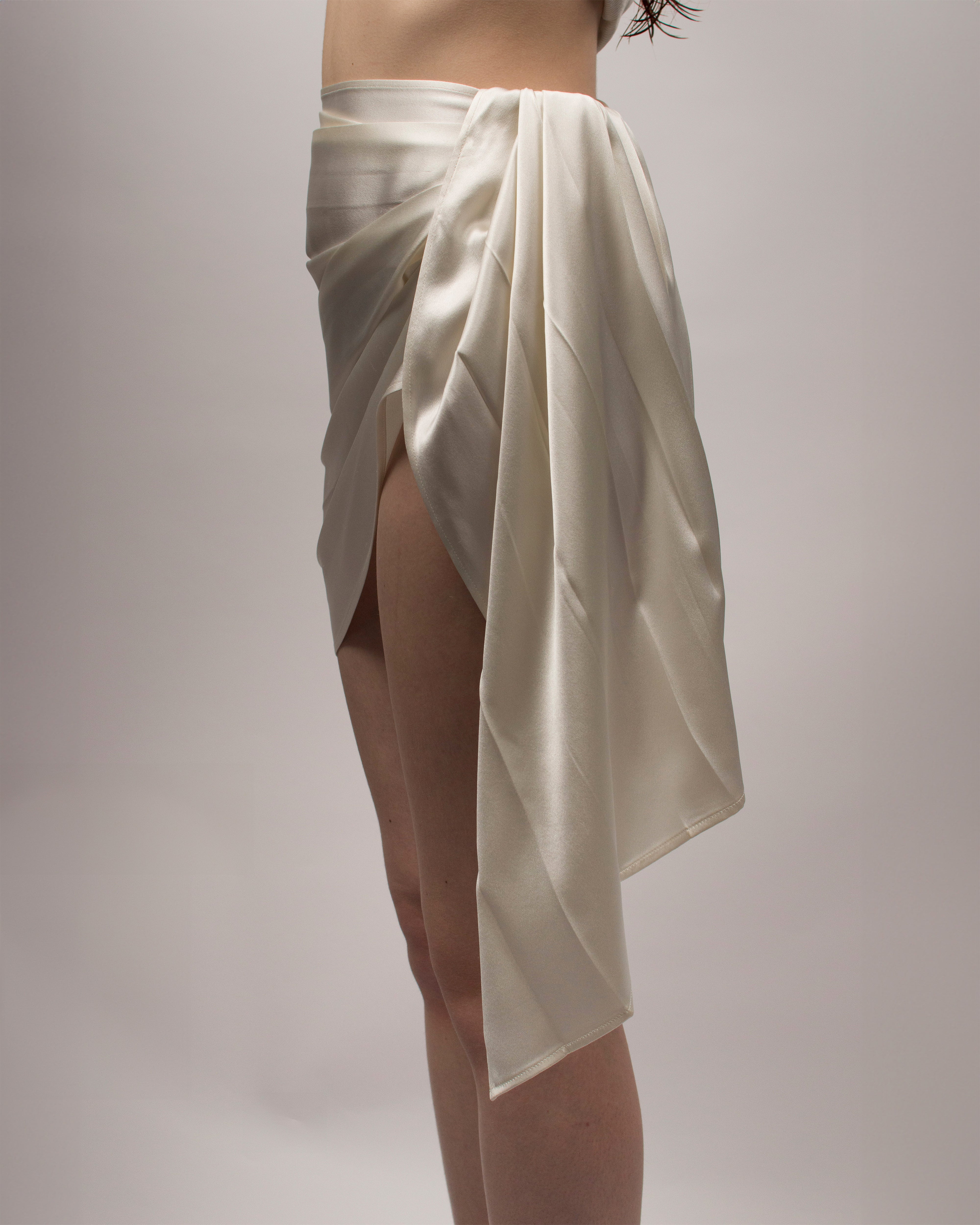 Cummerbund Skirt in Silk Satin - Coconut White
