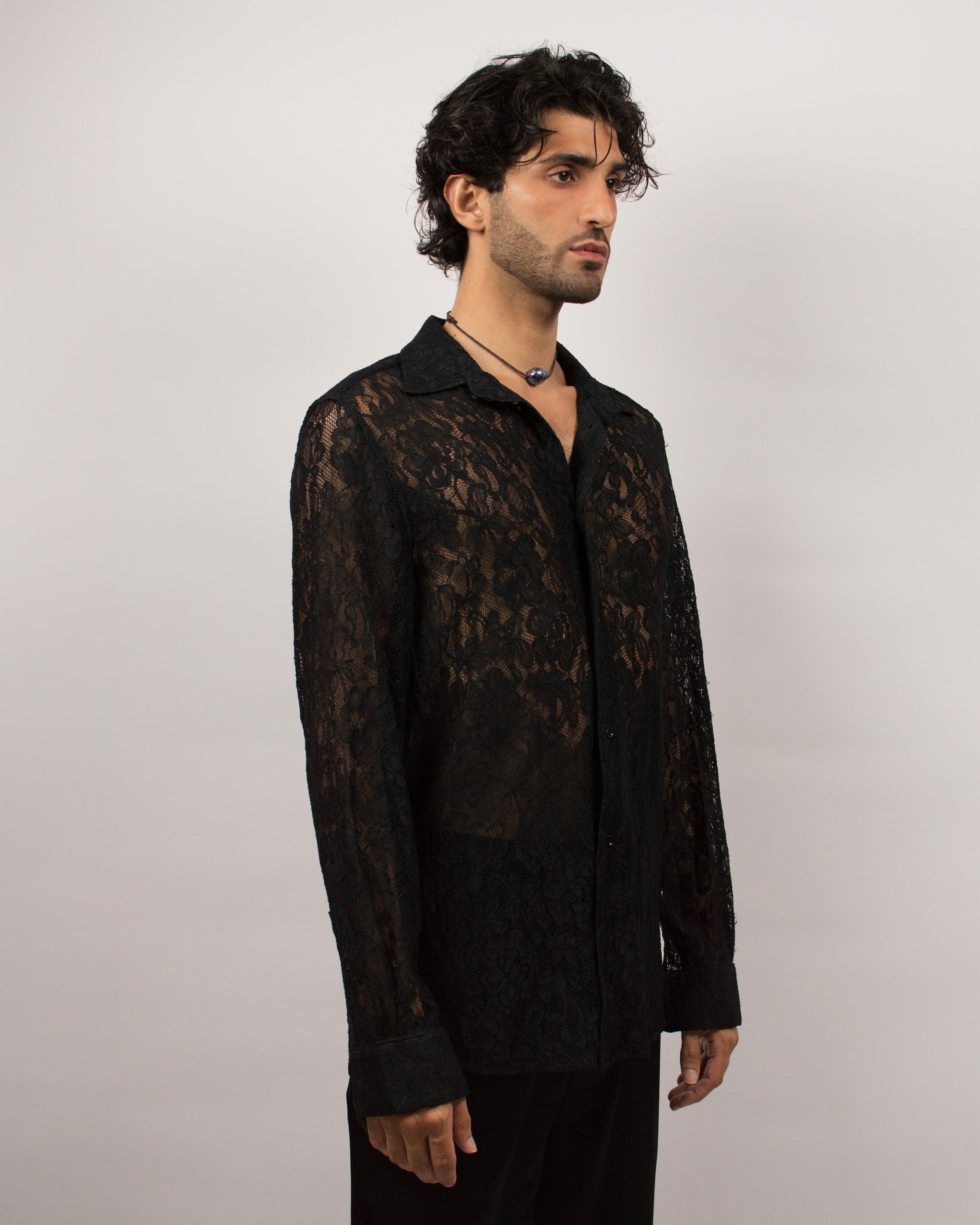 City Shirt in Lace - Ink Black