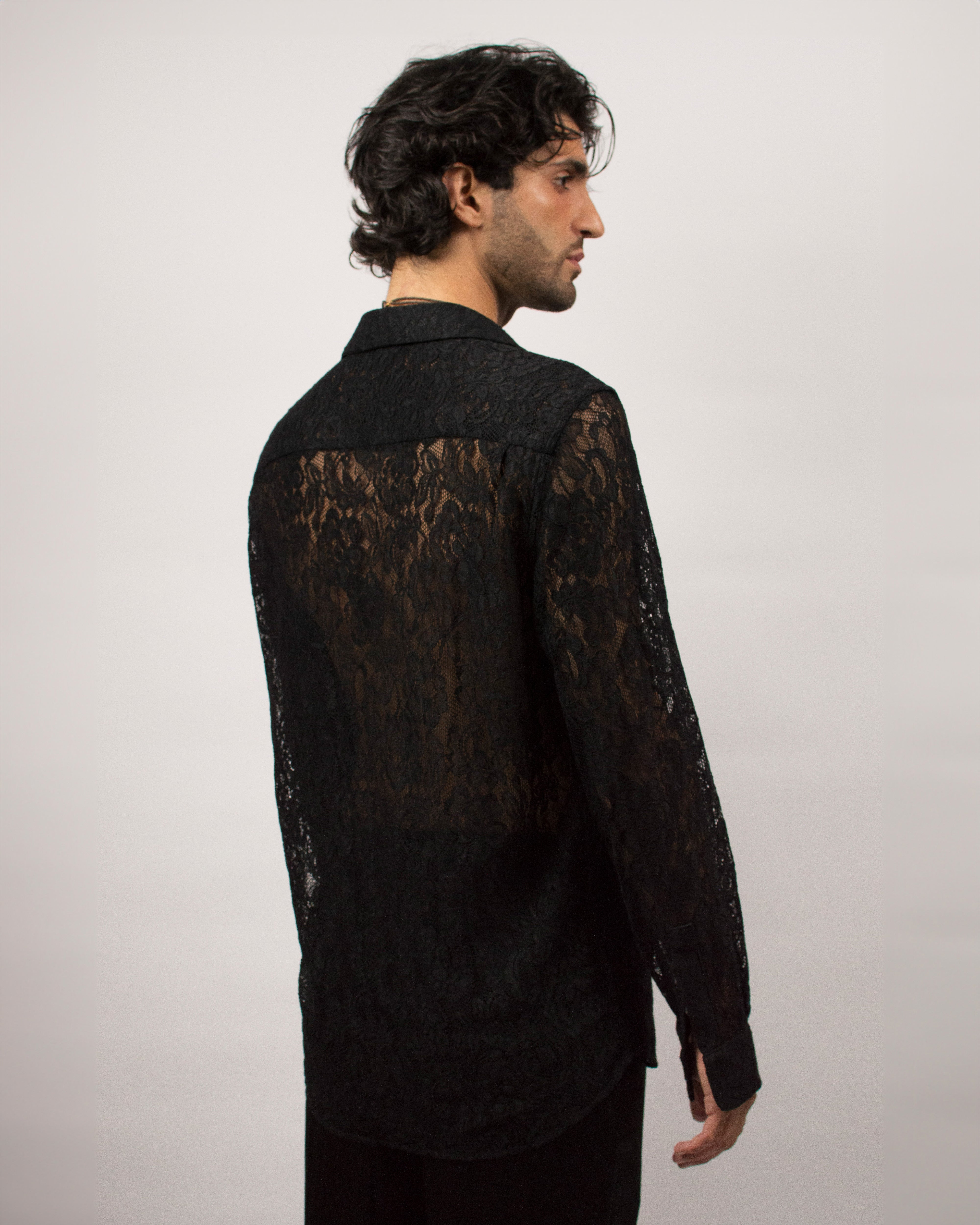 City Shirt in Lace - Ink Black